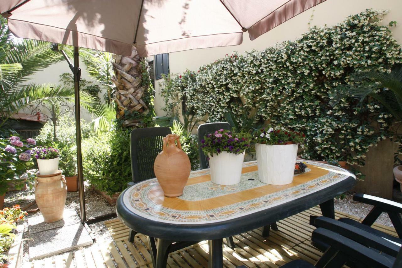 Residenza D'Epoca B&B Celeste Caserta Bagian luar foto