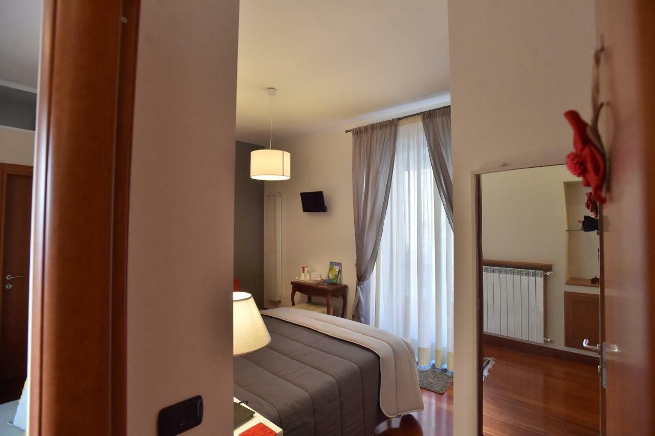 Residenza D'Epoca B&B Celeste Caserta Bagian luar foto