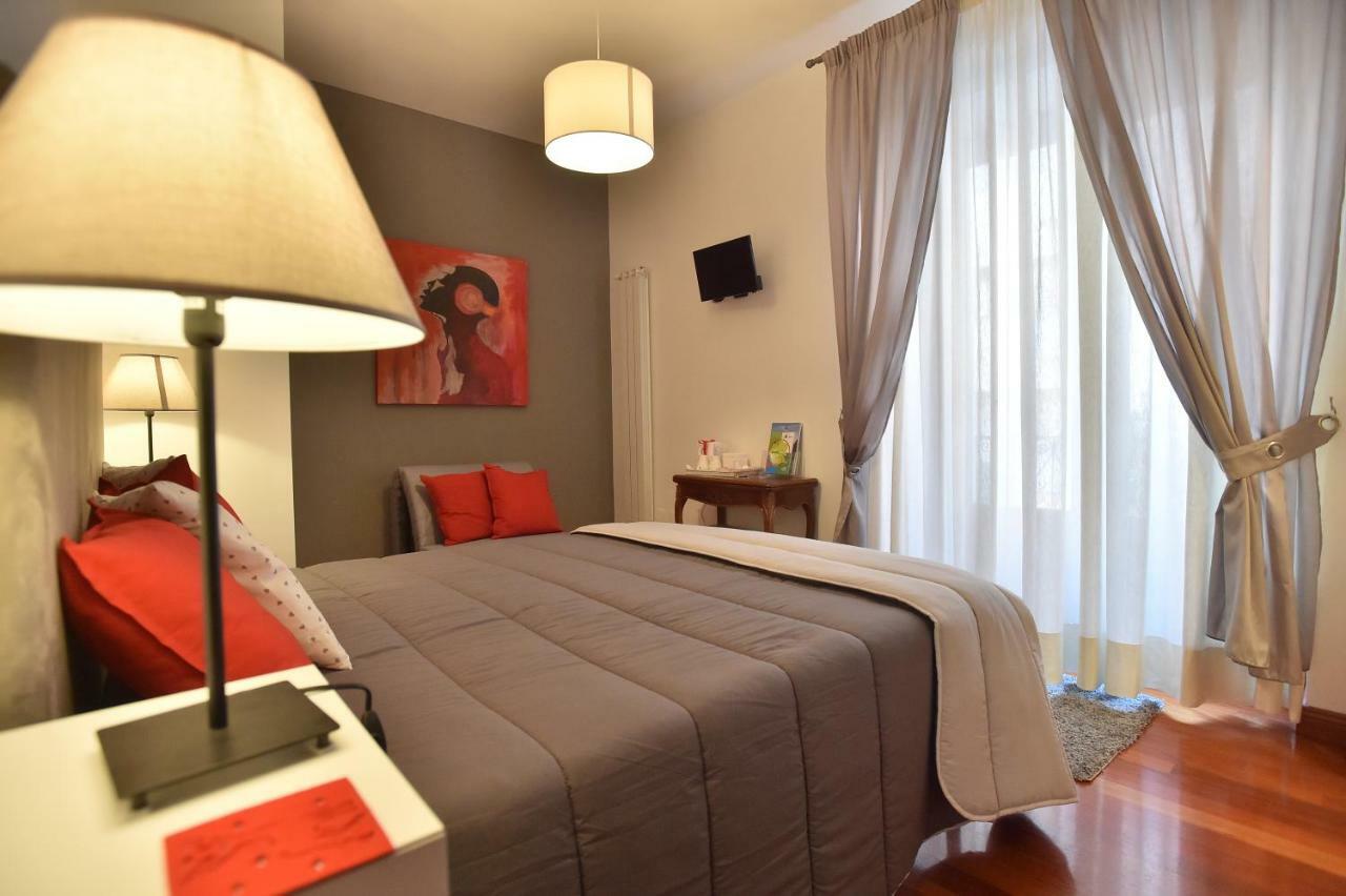 Residenza D'Epoca B&B Celeste Caserta Bagian luar foto