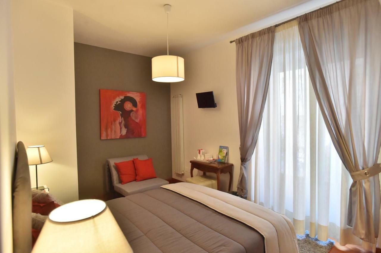 Residenza D'Epoca B&B Celeste Caserta Bagian luar foto