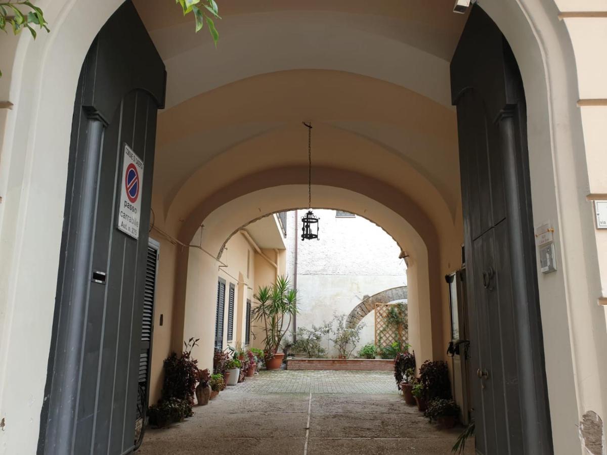 Residenza D'Epoca B&B Celeste Caserta Bagian luar foto